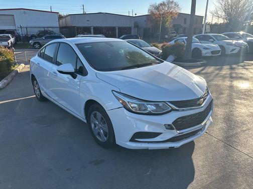 2018 Chevrolet Cruze LS