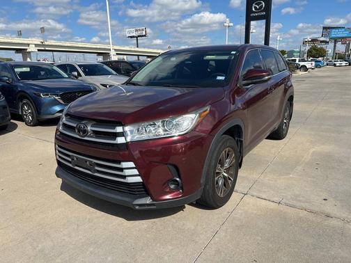 2018 Toyota Highlander LE