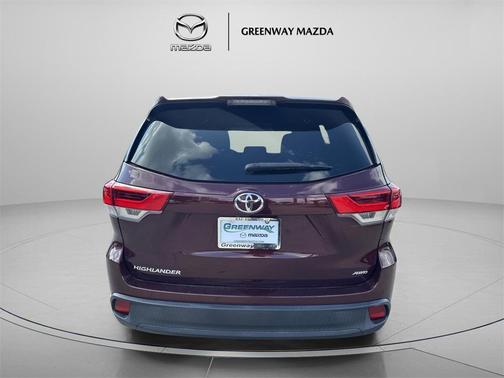 2018 Toyota Highlander LE