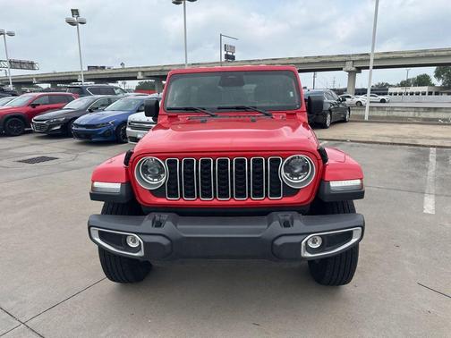Firecracker Red Clearcoat 2025 Jeep Wrangler 4-Door Sahara 4x4