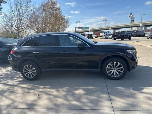 2024 Mercedes-Benz GLC 300 Base