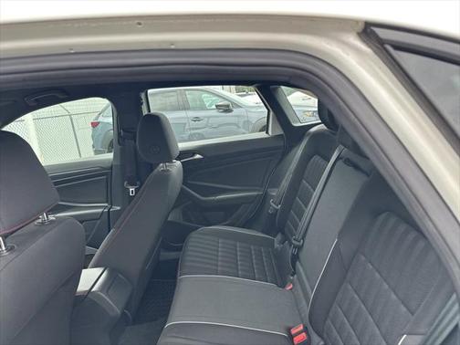 2019 Volkswagen Jetta GLI 2.0T S