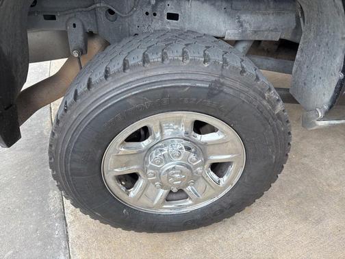 2023 RAM 2500 Tradesman Crew Cab 4x4 6'4' Box