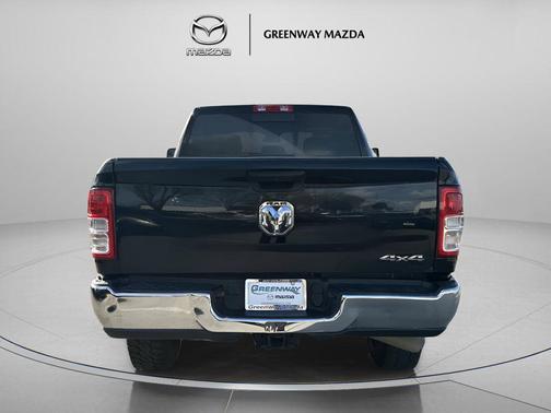 2023 RAM 2500 Tradesman Crew Cab 4x4 6'4' Box