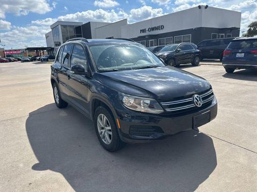 Deep Black 2017 Volkswagen Tiguan 2.0T S