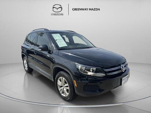 Deep Black 2017 Volkswagen Tiguan 2.0T S