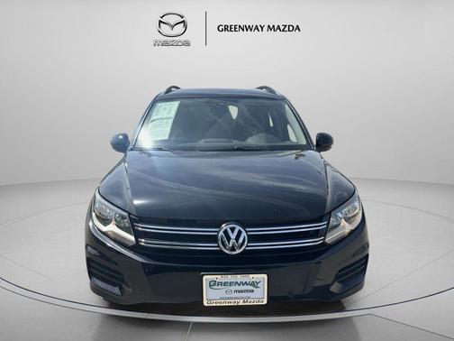 Deep Black 2017 Volkswagen Tiguan 2.0T S