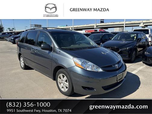 2010 Toyota Sienna LE