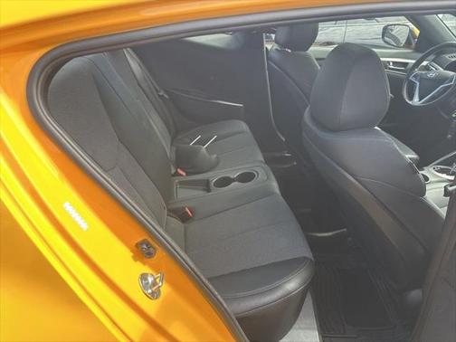 2016 Hyundai Veloster Base