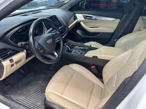 2022 Cadillac CT5 Luxury RWD