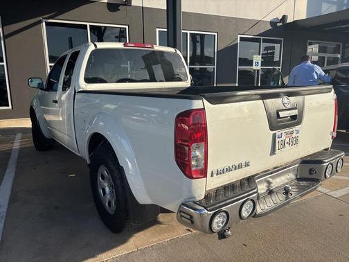 Glacier White 2021 Nissan Frontier S