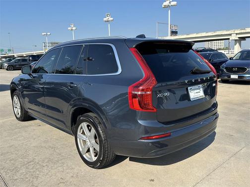 2023 Volvo XC90 B5 Core