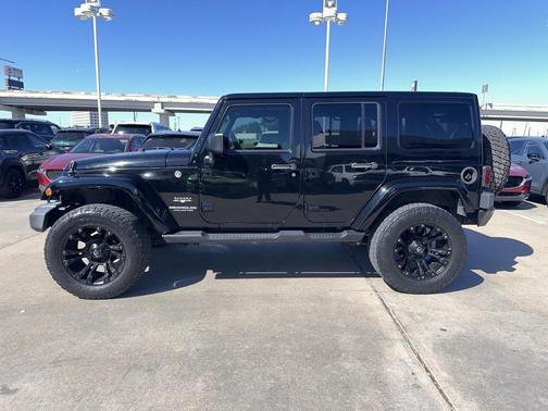 2017 Jeep Wrangler Unlimited Sahara