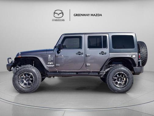 Granite Crystal Metallic Clearcoat 2016 Jeep Wrangler Unlimited Sahara