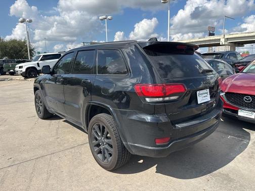 2017 Jeep Grand Cherokee Altitude