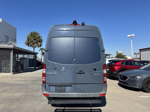 2018 Mercedes-Benz Sprinter 2500 Standard Roof