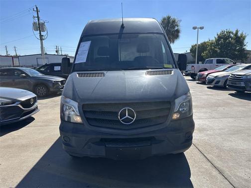 2018 Mercedes-Benz Sprinter 2500 Standard Roof