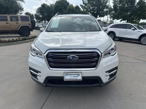 Crystal White Pearl 2021 Subaru Ascent Limited 7-Passenger