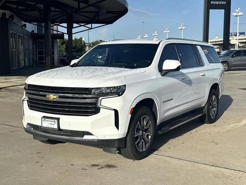 2022 Chevrolet Suburban LT
