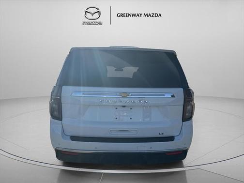 2022 Chevrolet Suburban LT