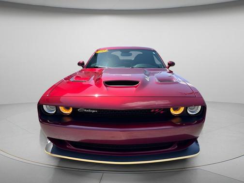 Octane Red Pearlcoat 2022 Dodge Challenger R/T Scat Pack Widebody