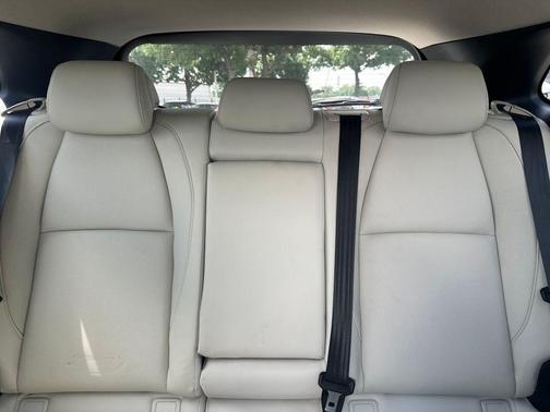 Snowflake White Pearl Mica 2024 Mazda CX-30 2.5 S Premium Package