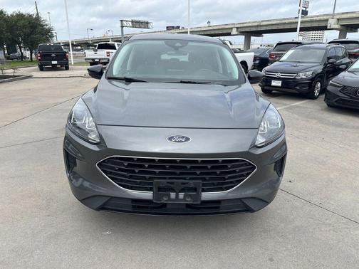 Carbonized Gray Metallic 2021 Ford Escape SE