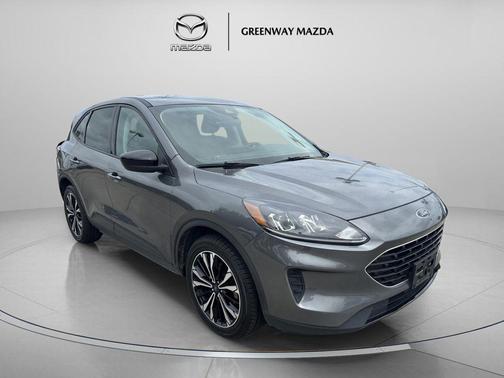 Carbonized Gray Metallic 2021 Ford Escape SE