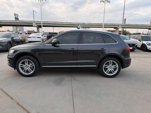 2017 Audi Q5 2.0T Premium Plus