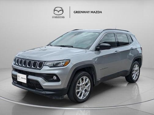 2023 Jeep Compass Latitude Lux