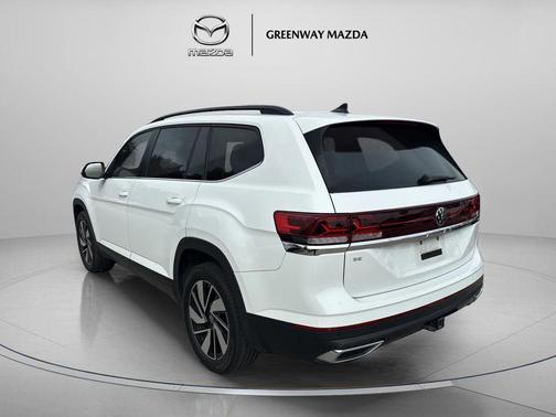 Pure White 2024 Volkswagen Atlas 2.0T SE w/Technology