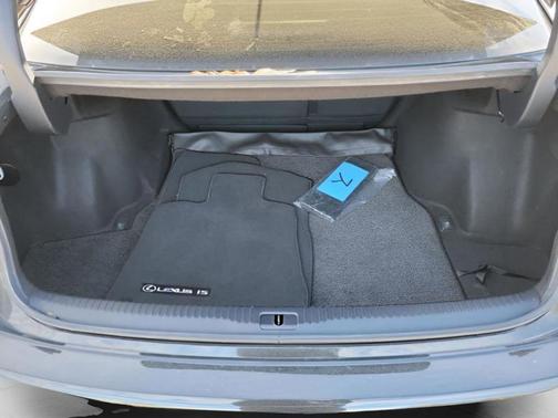 Obsidian 2020 Lexus IS 350 Base