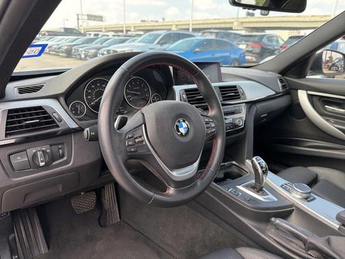 2017 BMW 330 330i