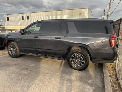 2024 Chevrolet Suburban 4WD Z71