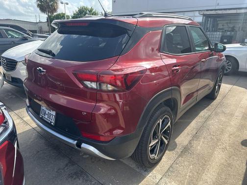 Crimson Metallic 2022 Chevrolet Trailblazer LT