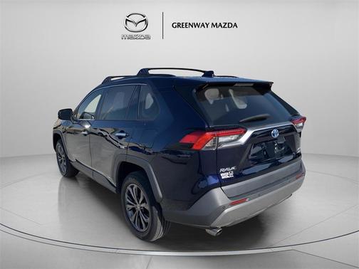 2022 Toyota RAV4 Hybrid SE