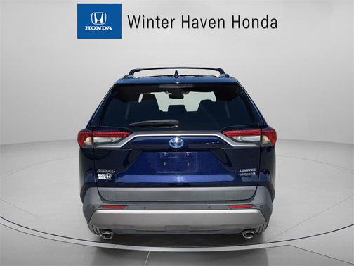 2022 Toyota RAV4 Hybrid SE