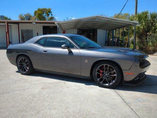 Granite Pearlcoat 2022 Dodge Challenger R/T Scat Pack