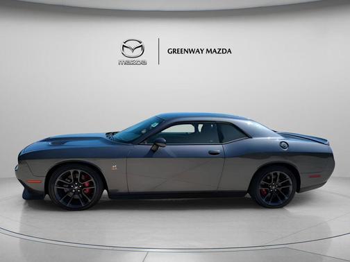 Granite Pearlcoat 2022 Dodge Challenger R/T Scat Pack