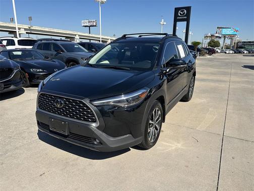 2024 Toyota Corolla Cross XLE