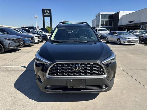 2024 Toyota Corolla Cross XLE