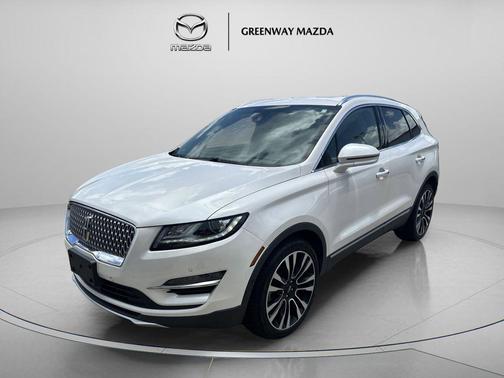 White Platinum Metallic Tri-Coat 2019 Lincoln MKC Reserve