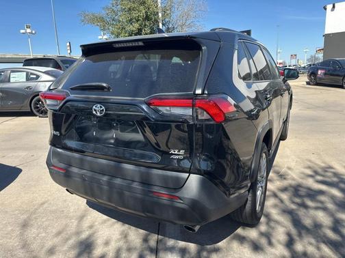 2024 Toyota RAV4 XLE Premium