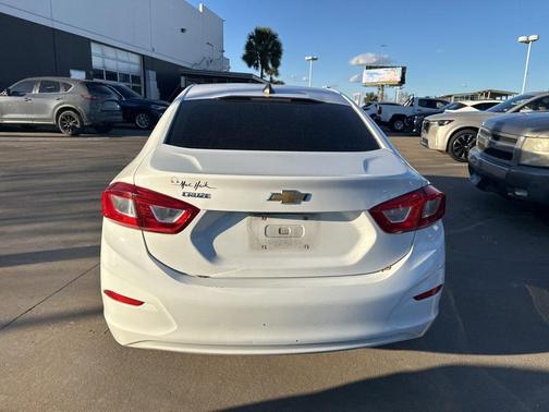 2018 Chevrolet Cruze LS