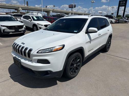 Bright White Clearcoat 2015 Jeep Cherokee Latitude