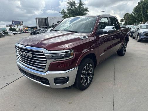 Delmonico Red Pearlcoat 2025 RAM 1500 Laramie