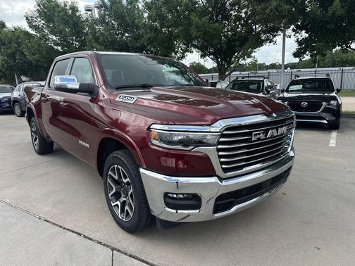 Delmonico Red Pearlcoat 2025 RAM 1500 Laramie