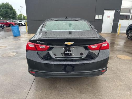 Mosaic Black Metallic 2024 Chevrolet Malibu FWD 1LT