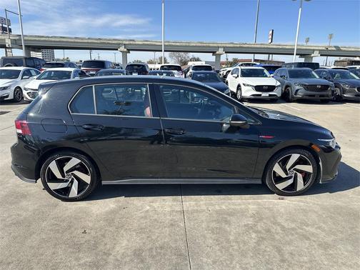 2024 Volkswagen Golf GTI 2.0T S DSG