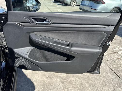 2024 Volkswagen Golf GTI 2.0T S DSG